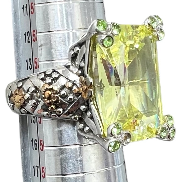 STERLING SILVER LIME GREEN FACETED STONE COCKTAIL RING SIZE 7 - Picture 16 of 16